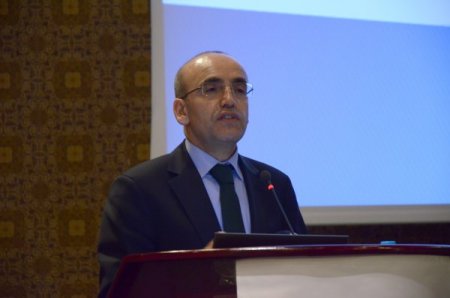 Maliye Bakanı Şimşek: Türkiye cari açık problemini krize dönüştürmeden yönetti