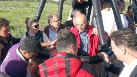 Maliye Bakanı Şimşek ve eşi Kapadokya’da balon keyfi yaptı