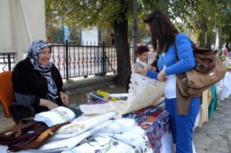 Mamak Belediyesi Hanımeller Çarşısı açıldı