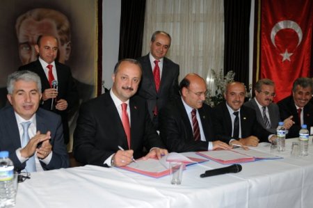 Mamak Belediyesi'nden Memurlarının Aylıklarına 300 Lira Zam