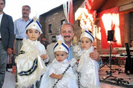 Mamaklı Minikler İçin Sünnet Şöleni Düzenlendi