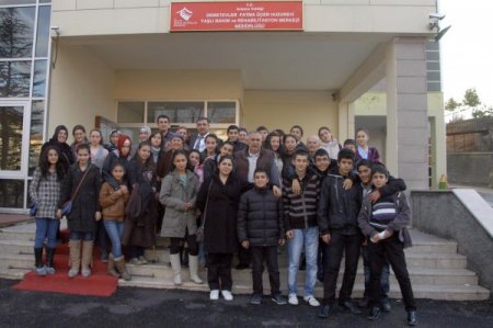 Mamaklı öğrenciler huzurevi sakinleri ile bir araya geldi