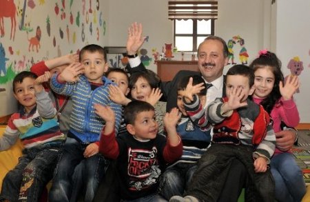 Mamak’ta çocuk teşvikli sözleşme imzalandı