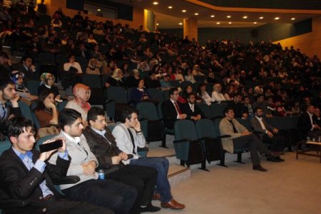 Mammadov: Türkiye Hocalı’da yaşananları soykırım olarak kabul etmeli