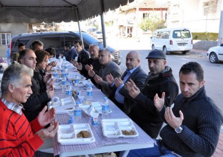 Manavgat Belediyesi, kaza kurşunuyla şehit olan asker için mevlit okuttu