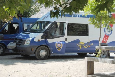 Manavgat Irmağı'na Düşen Paraşütçünün Bulunması İçin Barajın Suyu Kesilecek