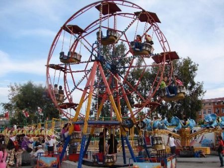 Manavgat Müftülüğü, Öksüz Ve Yetim Çocukları Lunaparka Götürdü