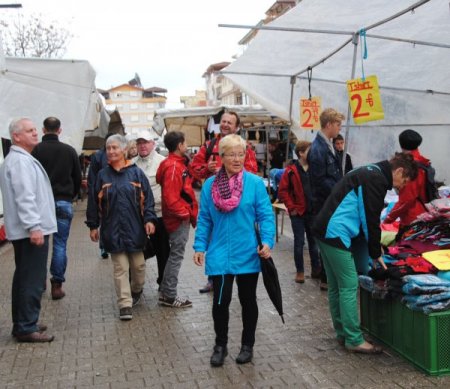 Manavgat semt pazarlarında Alman turist hareketliliği başladı