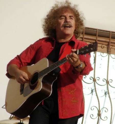 Manavgat'ın Gençlik Merkezi Grup Yeni Türkü İle Açıldı