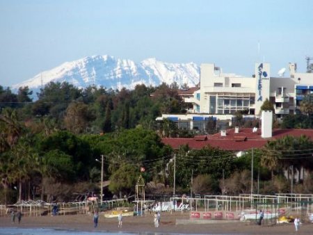 Manavgat'ın Yükseklerine Kar Yağdı