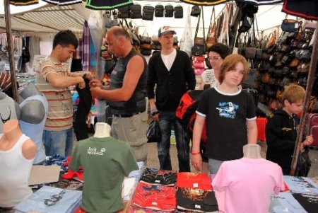 Manavgat'ta 700 iş yerinden 60'ının etiketsiz ürün sattığı tespit edildi