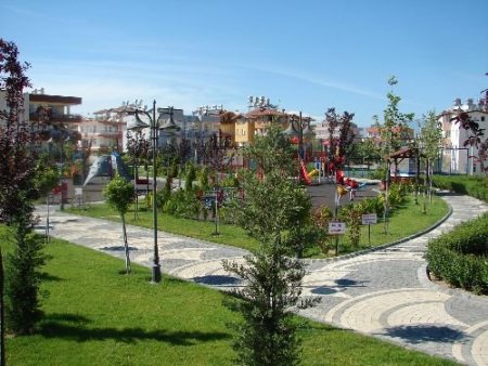 Manavgat'ta Çocuk Parkına Adile Naşit İsmi Verildi