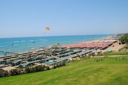 Manavgat'ta Nemli Ve Sıcak Hava Bunaltıyor