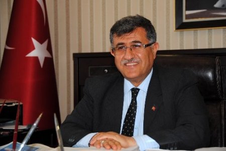 Manavgat'ta sezon süresince görüntü kirliliğine geçit verilmeyecek