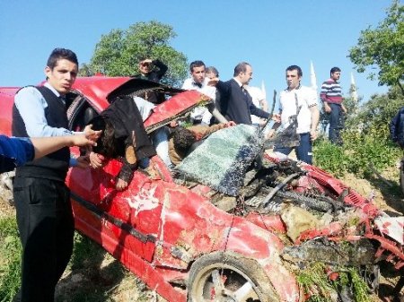Manavgat'ta trafik kazası: 1 ölü, 1 yaralı