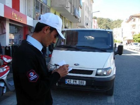 Manavgat'ta Trafik Yoğunluğunu Azaltmak İçin Parkomat Uygulamasına Geçildi