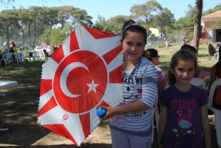 Manavgat'ta uçurtma şenliği