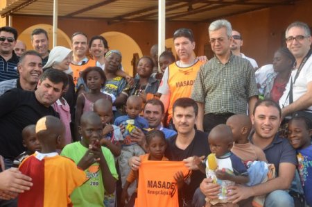 Manavgat'tan Nijer'e sağlık malzemesi yardımı