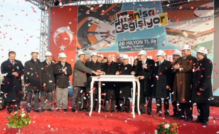 Manisa Belediyesi tarihinin en büyük yatırımın temeli atıldı