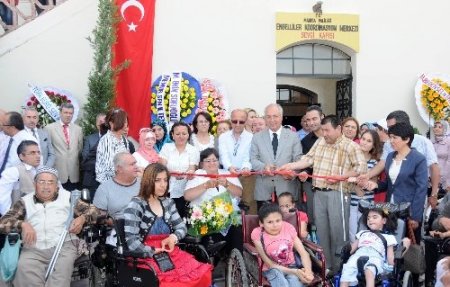 Manisa Engelliler Koordinasyon Merkezi açıldı