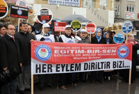 Manisa'da, kamudaki başörtüsü yasağı protesto edildi