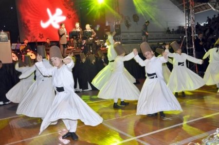 Manisa'da, Kutlu Doğum programına yoğun ilgi