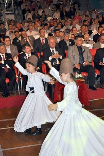 Manisa'da, Kutlu Doğum programına yoğun ilgi