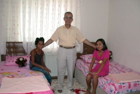 Manisa'da Kimsesiz Çocuklar İçin İlk Ev Açıldı