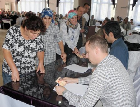 Manisa'da okullarda çalıştırılmak üzere 60 geçici işçi alındı