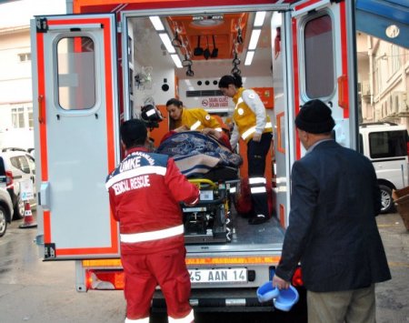 Manisa'nın obez ambulansı 300 kiloluk ilk hastasını taşıdı