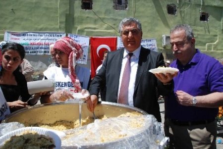 MAR-DER'in Kutlu Doğum pilavı kaynaştırdı