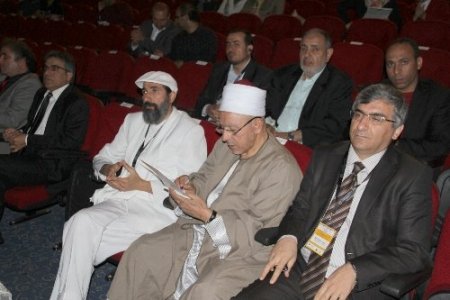 Mardin Artuklu Üniversitesi'nde Arapça Sempozyumu başladı