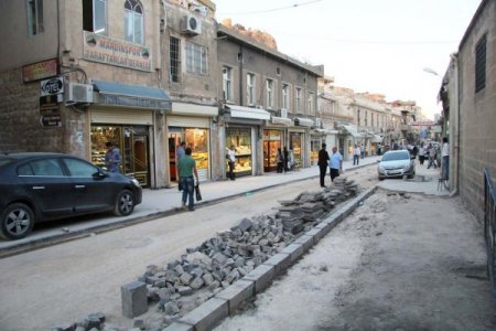 Mardin Valiliği, altyapı çalışmalarını bitirmek için 500 işçi görevlendirdi