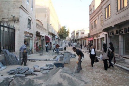 Mardin Valiliği, altyapı çalışmalarını bitirmek için 500 işçi görevlendirdi