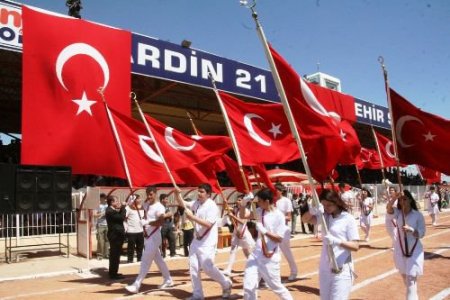 Mardin'de 19 Mayıs Kutlandı