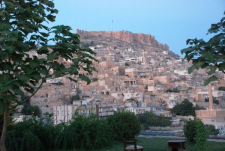 Mardin'de 32 Milyona Mal Olacak 5 Yıldızlı Otel İçin İmzalar Atıldı
