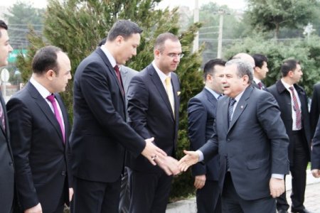 Mardin'de barış güvercini uçuran Güler: Barış güvercinleri barış ortamında uçar