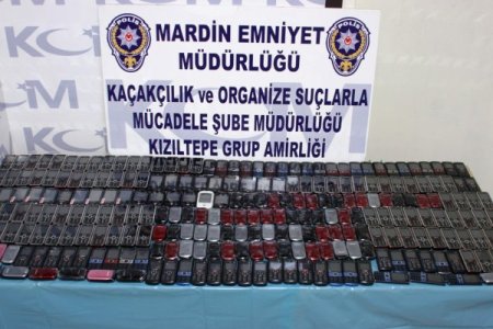 Mardin’de bin 280 adet kaçak cep telefonu yakalandı