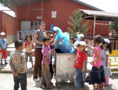 Mardin'de Çocuklara Sosyal Gelişim Eğitimi Veriliyor