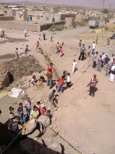 Mardin'de Kanalizasyon Çalışmasında 10 Sikke, 2 Bilezik Altın Bulundu