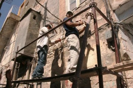 Mardin'de Kentsel Dönüşüm Projesi Kapsamında Yıkımlar Devam Ediyor