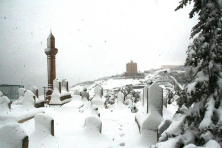 Mardin'de Yağan Kar Güzel Görüntülere Yolaçtı
