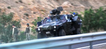 Mardin'de Yol Kesen Pkk'dan Mayınlı Tuzak: 1 Asker Yaralı