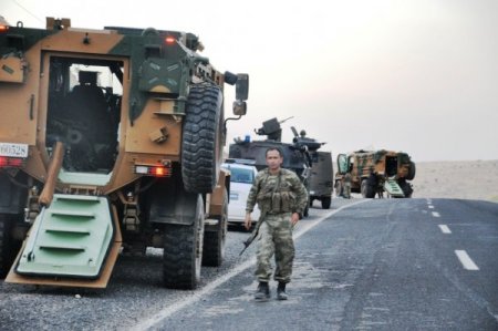 Mardin'de Yol Kesen Pkk'dan Mayınlı Tuzak: 1 Asker Yaralı