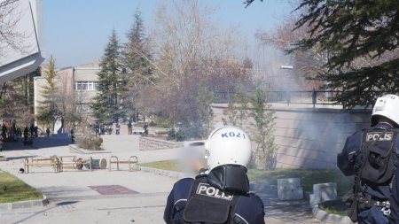 Marjinal sol gruplar ‘Şehitleri Anma’ etkinliğini engellemeye çalıştı