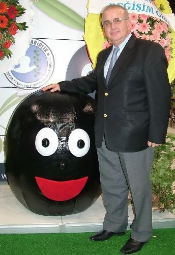 Marmarabirlik'ten Gemlik'e 'zeytin Adam' Tepkisi