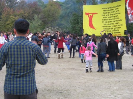 Marmaris Pir Sultan Abdal Derneği, aşure etkinliği düzenledi