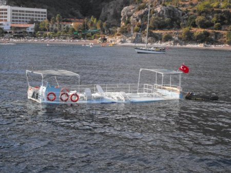 Marmaris ve Gökova'da iki tekne battı
