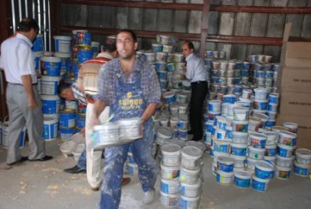 Marshal'dan Okullara 10 Ton Boya
