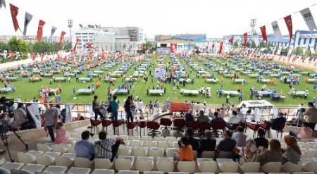 Masa tenisinde 400 kişiyle rekor denemesi